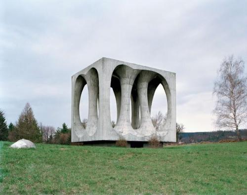 Futuristic Yugoslavian Monuments that Commemorate WWII, Photo courtesy to Jan Kempenaers